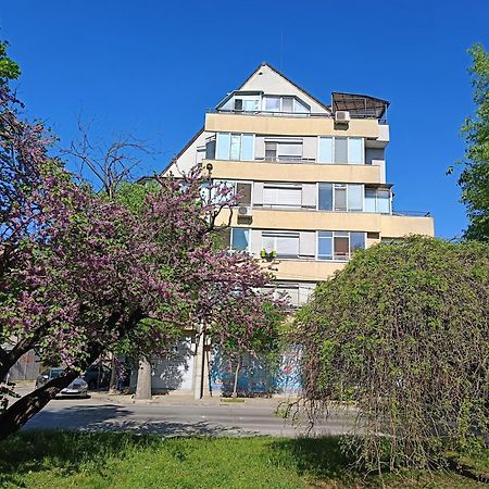 Mdm Apartment City Center Felicita Deluxe Ruse Eksteriør bilde
